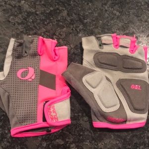 Women’s biking gloves